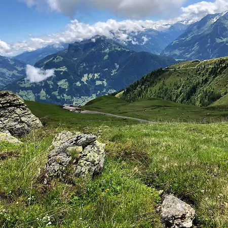 Schneekarhuette Im Sommer Hotel